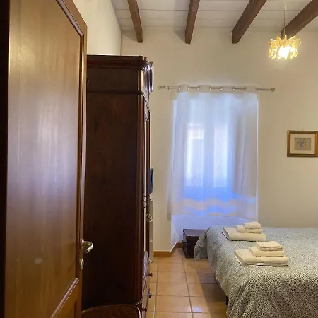 Domenico Paulis Bed & Breakfast *