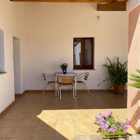 Domenico Paulis לינה וארוחת בוקר 3*